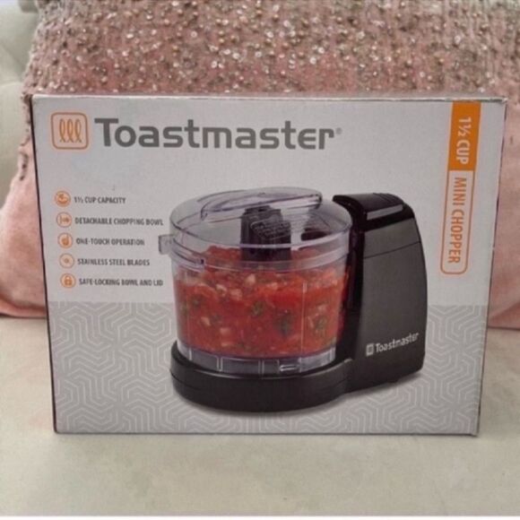 New Toastmaster Cup One-Touch Mini Food Chopper, Black - Picture 10 of 12